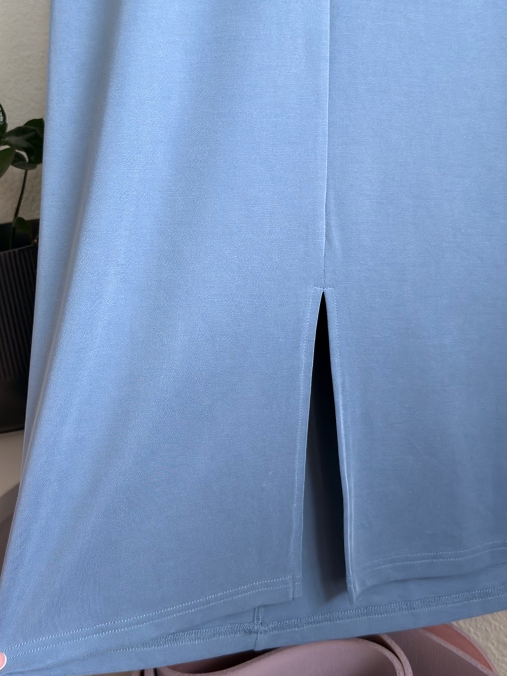 Blue Twist Front Midi Dress
Size Small - Picture 7 of 9
